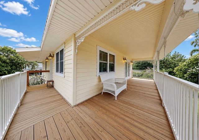 8017 MAYS AVENUE, Riverview, FL 33578