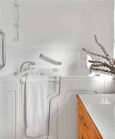 1622 E 88th, Los Angeles, CA 90002