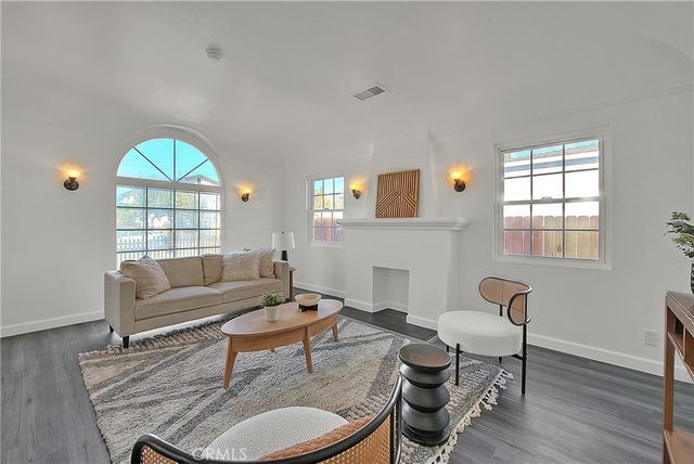 1622 E 88th, Los Angeles, CA 90002