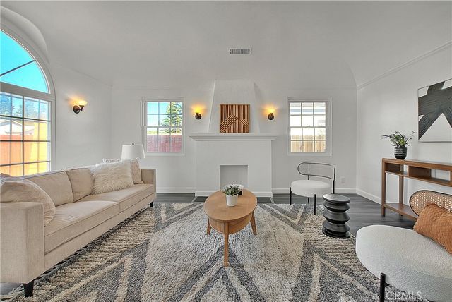 1622 E 88th, Los Angeles, CA 90002