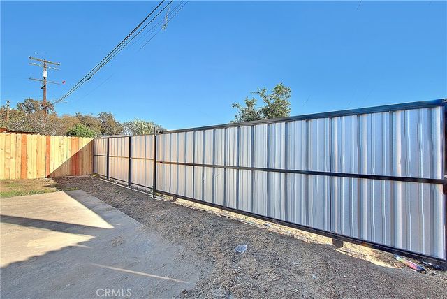 1622 E 88th, Los Angeles, CA 90002