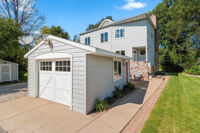 E7353 WELCH ROAD, Fremont, WI 54940