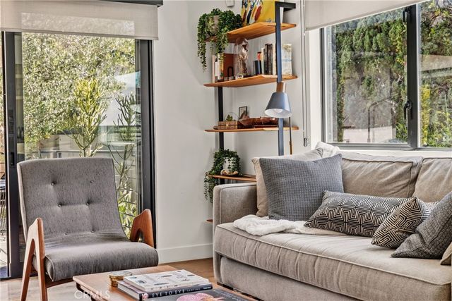 12668 Rose, Los Angeles, CA 90066