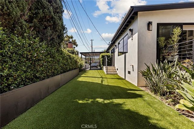 12668 Rose, Los Angeles, CA 90066