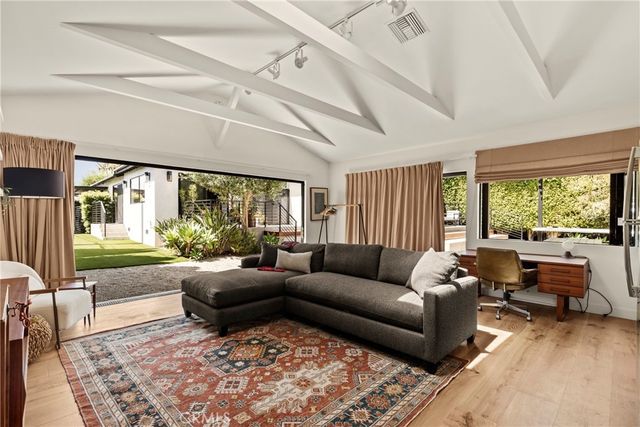12668 Rose, Los Angeles, CA 90066