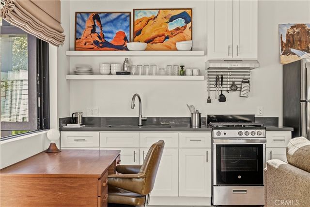 12668 Rose, Los Angeles, CA 90066