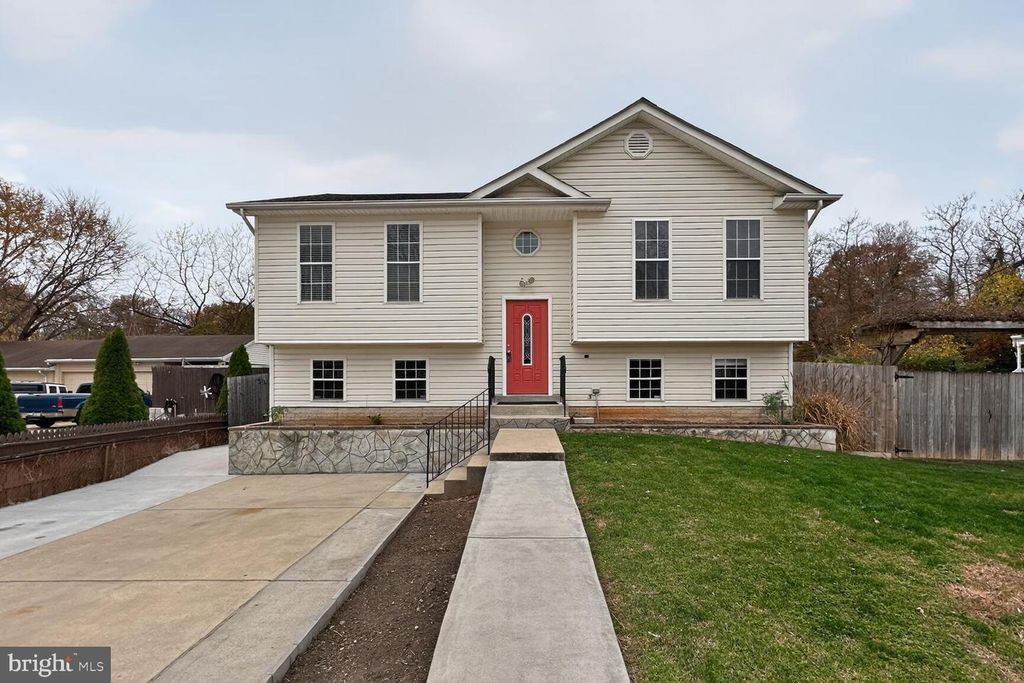 1034 58TH AVE, Capitol Heights, MD 20743