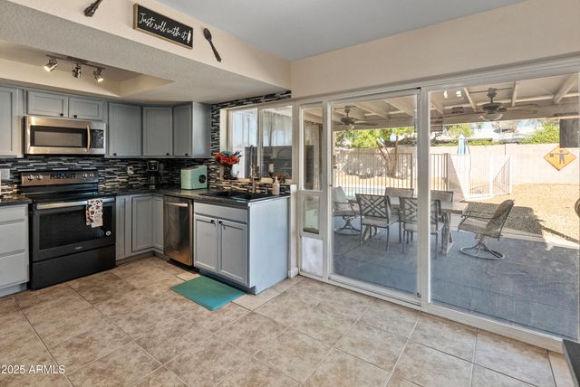 1516 W ESCUDA Road, Phoenix, AZ 85027