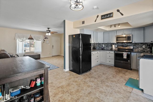 1516 W ESCUDA Road, Phoenix, AZ 85027