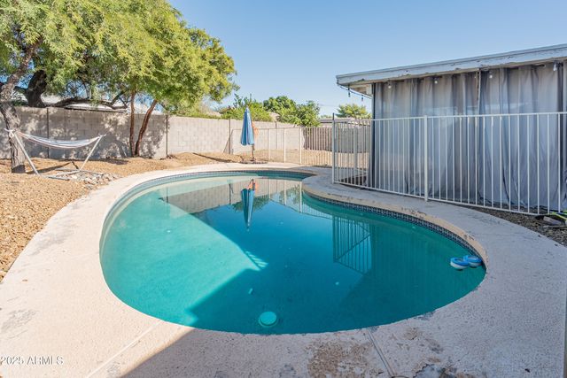 1516 W ESCUDA Road, Phoenix, AZ 85027
