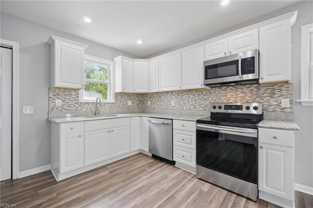 237 Pochin PL, Hampton, VA 23661