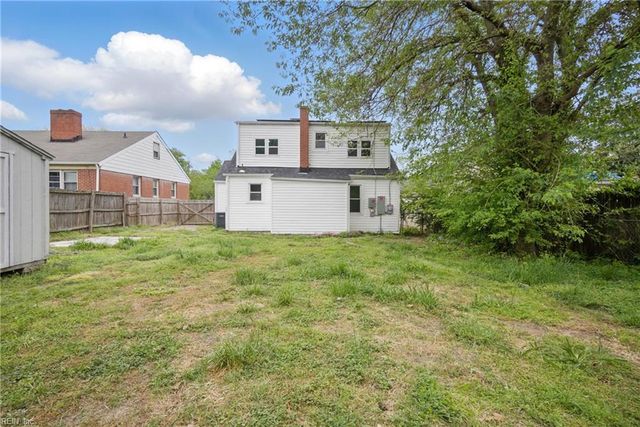 237 Pochin PL, Hampton, VA 23661