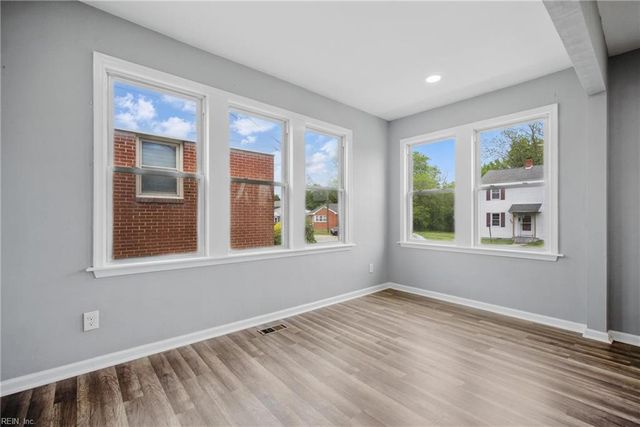 237 Pochin PL, Hampton, VA 23661