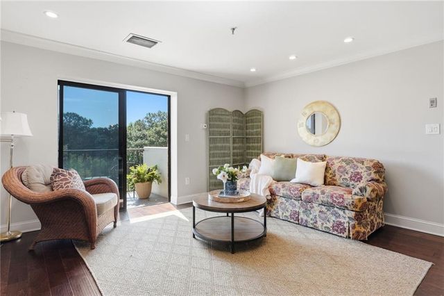 300 Johnson Ferry Road A803, Atlanta, GA 30328