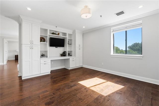 300 Johnson Ferry Road A803, Atlanta, GA 30328