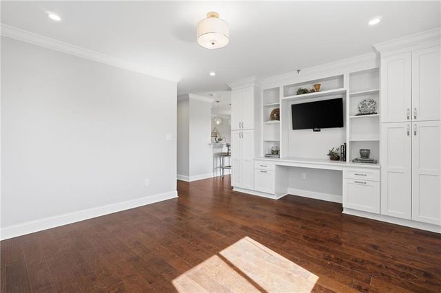 300 Johnson Ferry Road A803, Atlanta, GA 30328