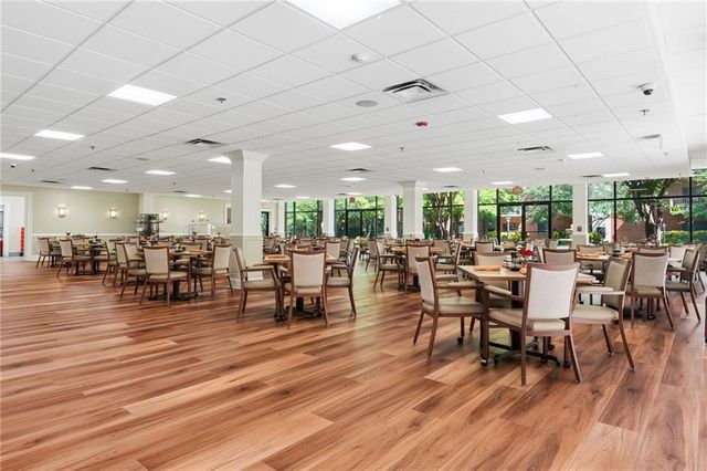 300 Johnson Ferry Road A803, Atlanta, GA 30328