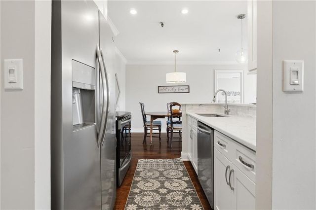300 Johnson Ferry Road A803, Atlanta, GA 30328
