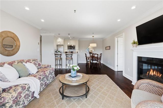 300 Johnson Ferry Road A803, Atlanta, GA 30328