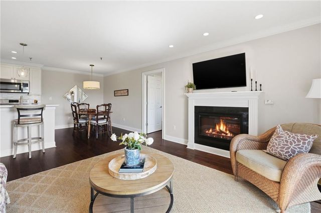 300 Johnson Ferry Road A803, Atlanta, GA 30328