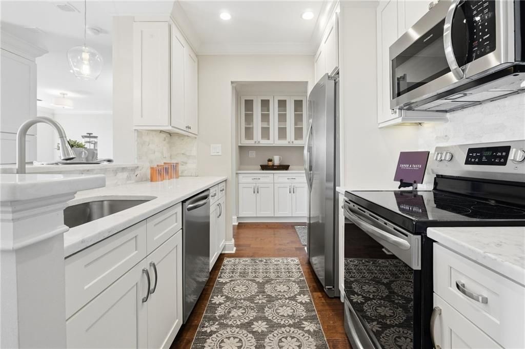 300 Johnson Ferry Road A803, Atlanta, GA 30328