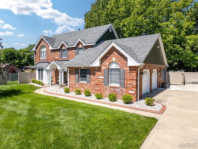 119 Jamie Lynn Drive, Glen Carbon, IL 62034