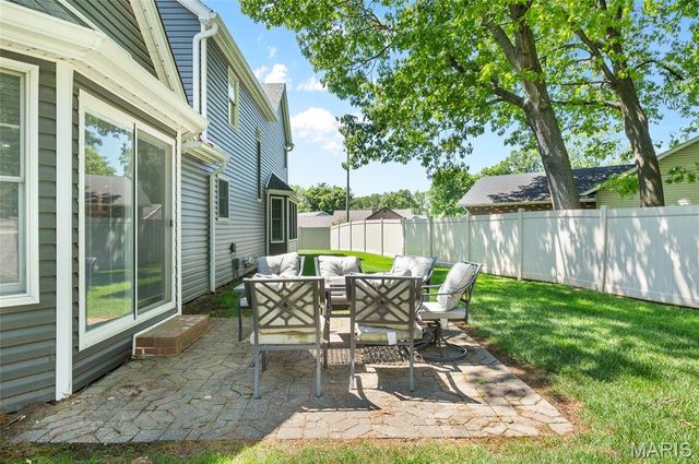 119 Jamie Lynn Drive, Glen Carbon, IL 62034