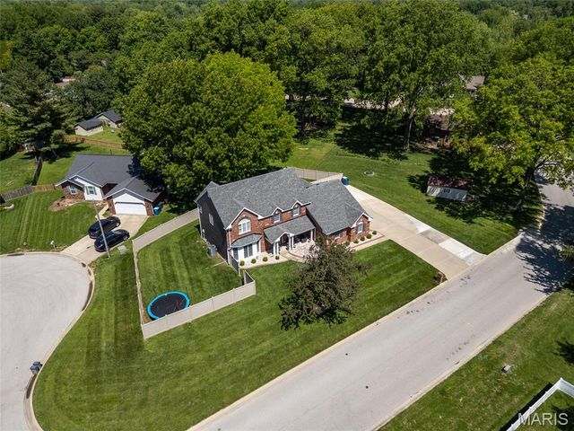 119 Jamie Lynn Drive, Glen Carbon, IL 62034