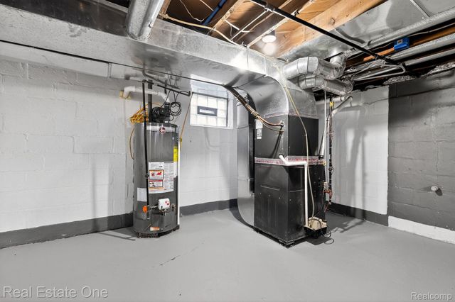 18522 Lenore, Detroit, MI 48219