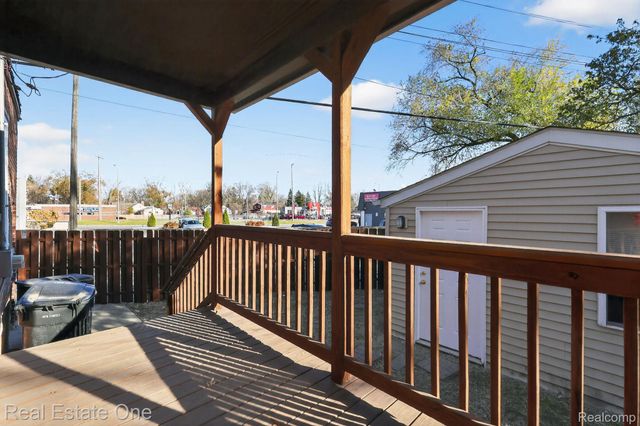 18522 Lenore, Detroit, MI 48219