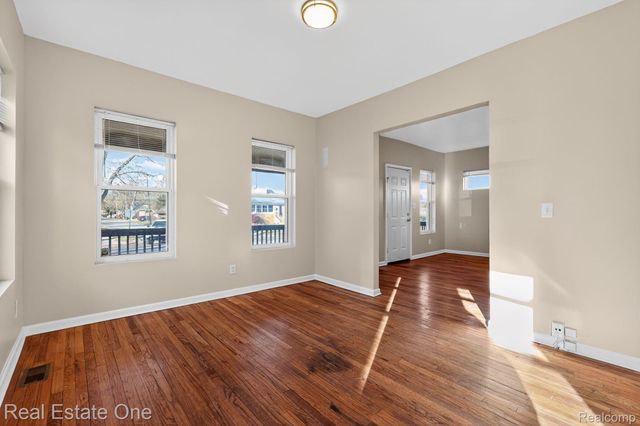 18522 Lenore, Detroit, MI 48219