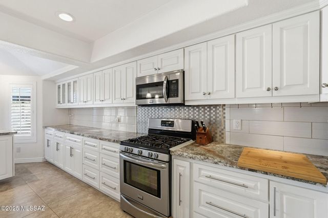 2200 N Hayden Drive, Tucson, AZ 85715