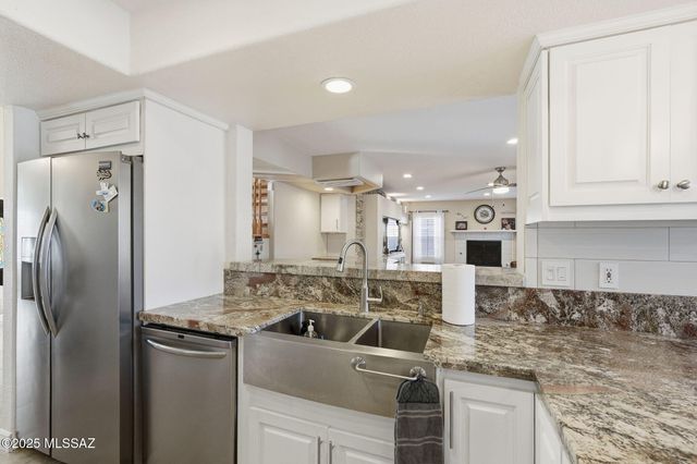 2200 N Hayden Drive, Tucson, AZ 85715