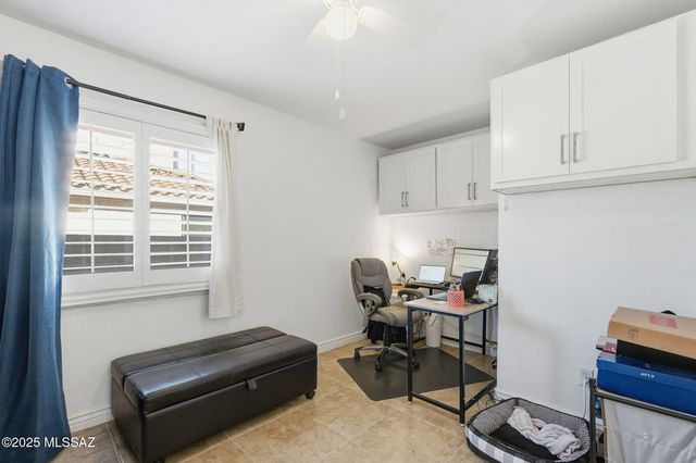 2200 N Hayden Drive, Tucson, AZ 85715