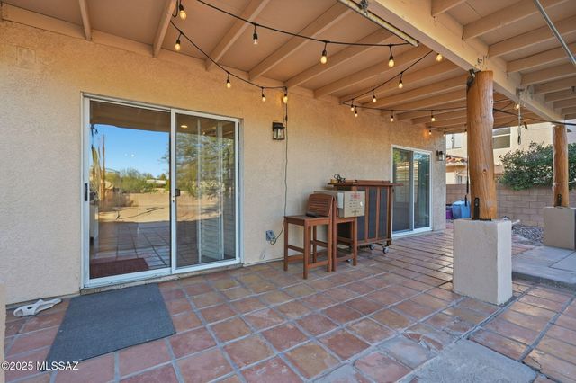 2200 N Hayden Drive, Tucson, AZ 85715