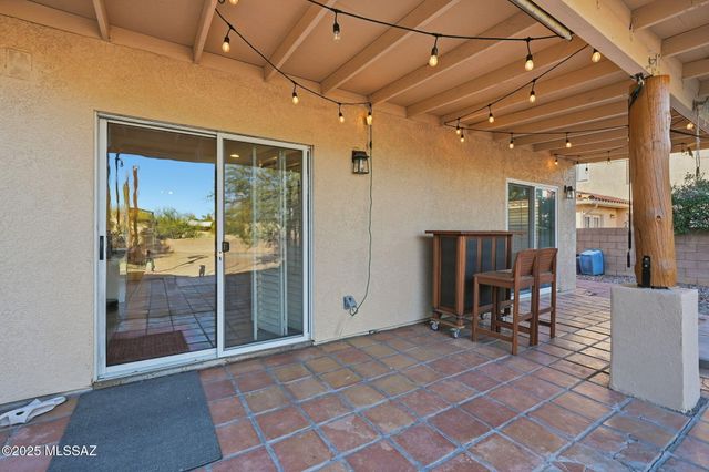 2200 N Hayden Drive, Tucson, AZ 85715