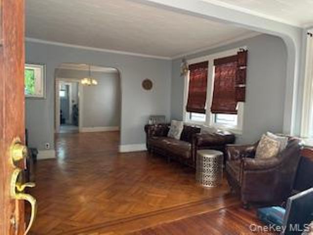 62-53 80th Road, Glendale, NY 11385