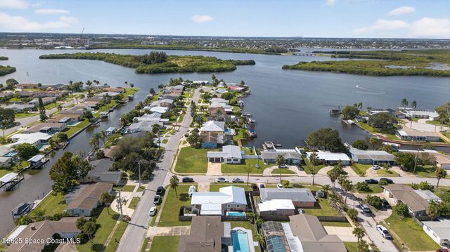 535 N Barrett Drive, Merritt Island, FL 32952