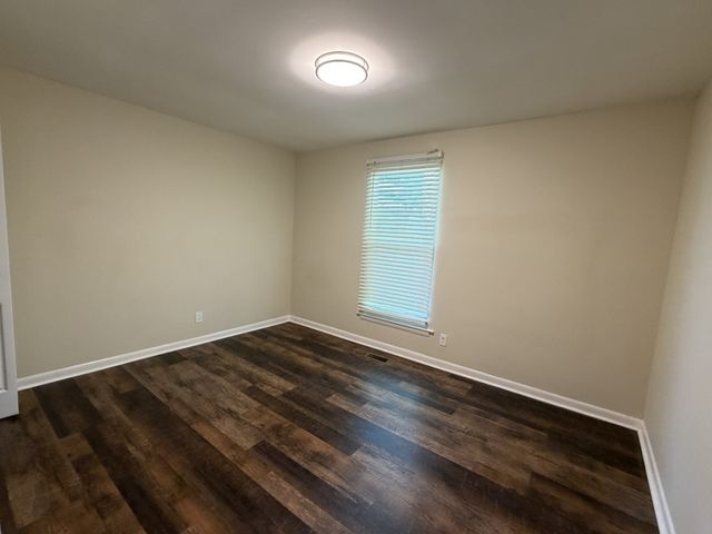 154 Shiloh Dr, La Vergne, TN 37086
