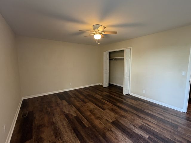154 Shiloh Dr, La Vergne, TN 37086