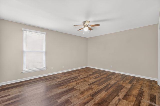 154 Shiloh Dr, La Vergne, TN 37086