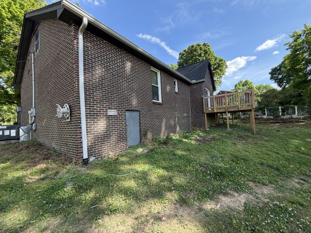 154 Shiloh Dr, La Vergne, TN 37086