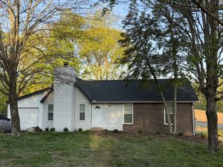 154 Shiloh Dr, La Vergne, TN 37086