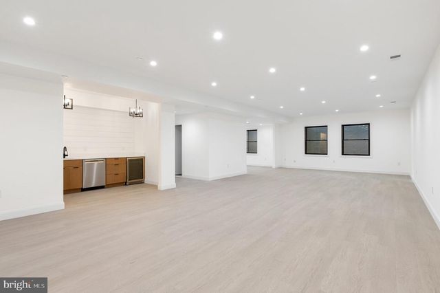 6921 GRANBY ST, Bethesda, MD 20817