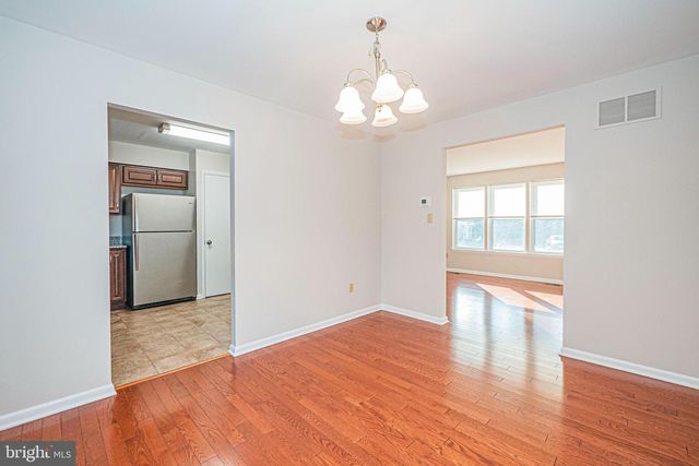 29 UPMAN CT, Baltimore, MD 21228