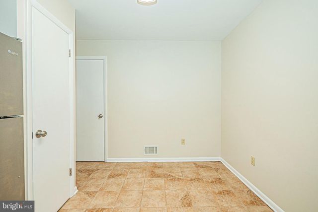 29 UPMAN CT, Baltimore, MD 21228