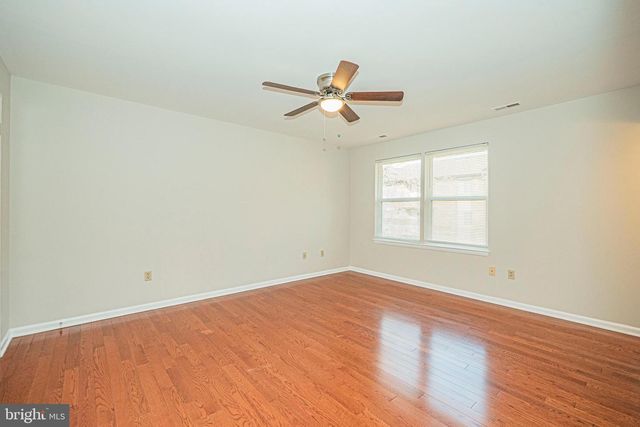 29 UPMAN CT, Baltimore, MD 21228