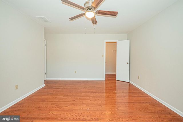 29 UPMAN CT, Baltimore, MD 21228