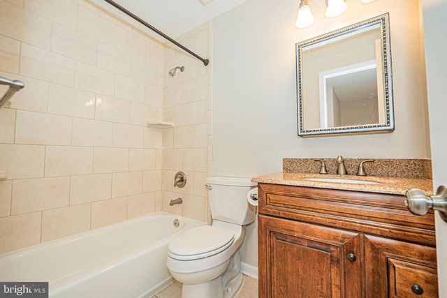 29 UPMAN CT, Baltimore, MD 21228