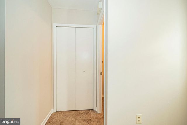 29 UPMAN CT, Baltimore, MD 21228